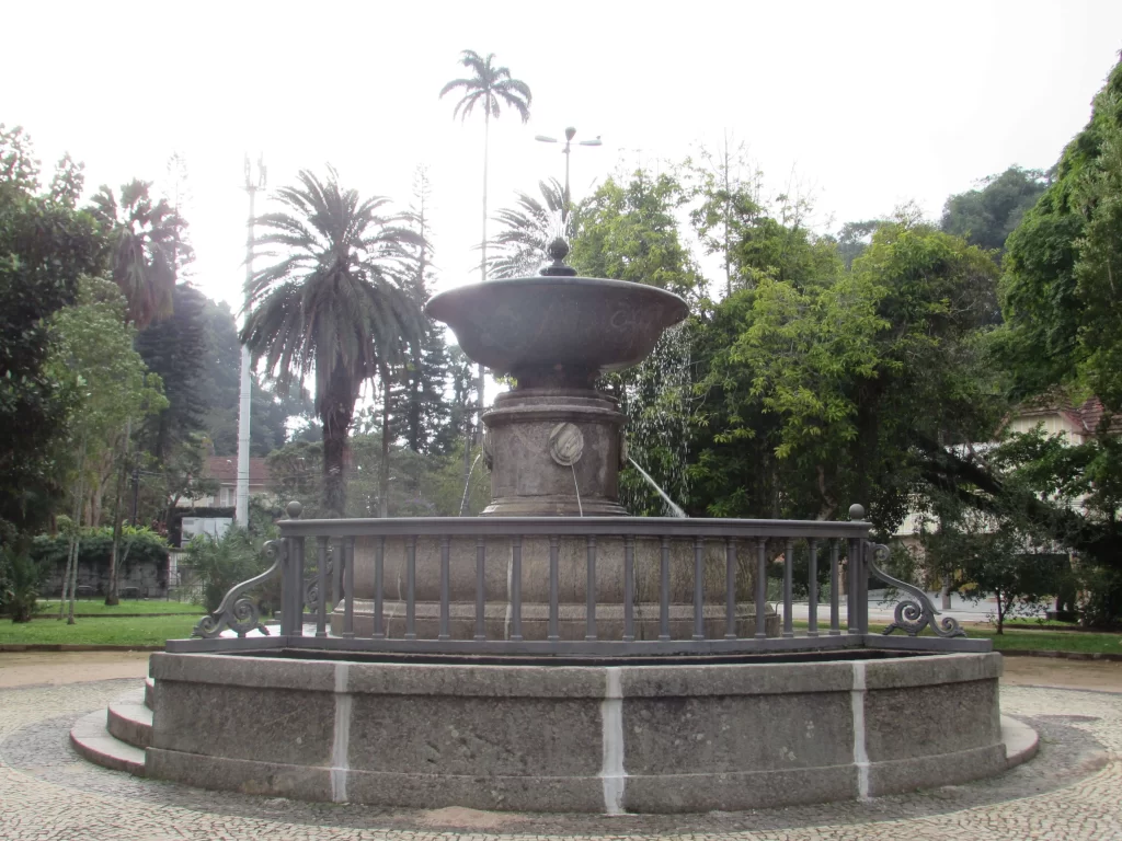Praça Afonso Viseu - Floresta da Tijuca - Vamos Trilhar