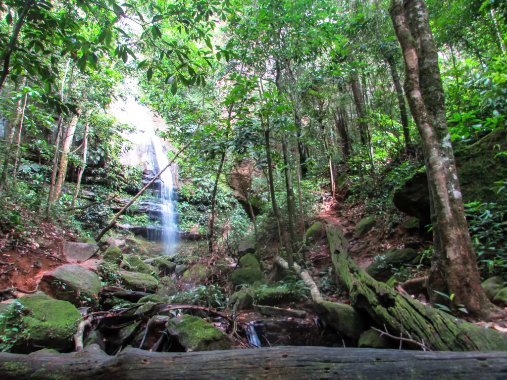 cachoeira-do-escorrega-macaco-taquarucu-tocantins-vamos-trilhar