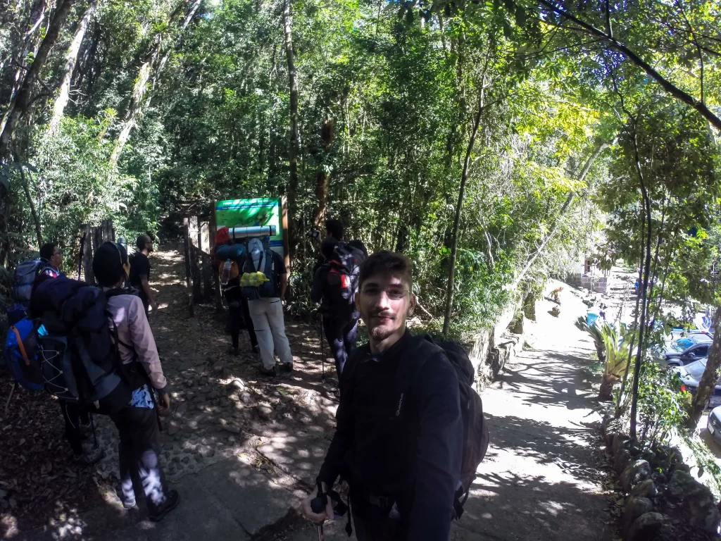 Início da trilha da Pedra do Sino - Serra dos Órgãos - Vamos Trilhar