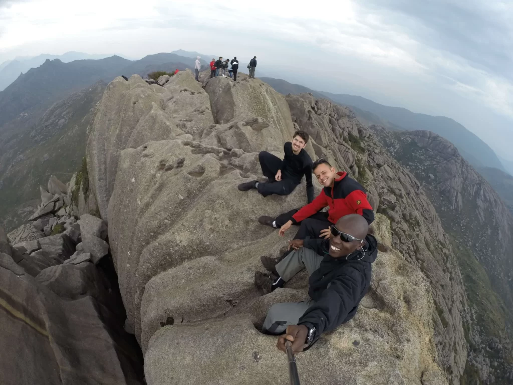 Cume do Pico das Agulhas Negras - Itatiaia - RJ - Vamos Trilhar