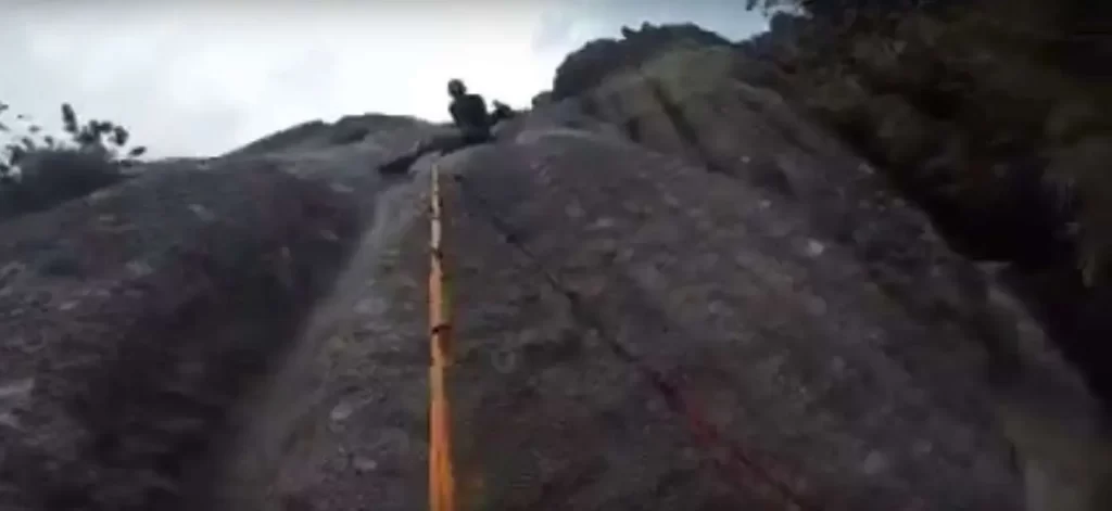 Parede de escalada Pico das Agulhas Negras - Itatiaia - RJ - Vamos Trilhar