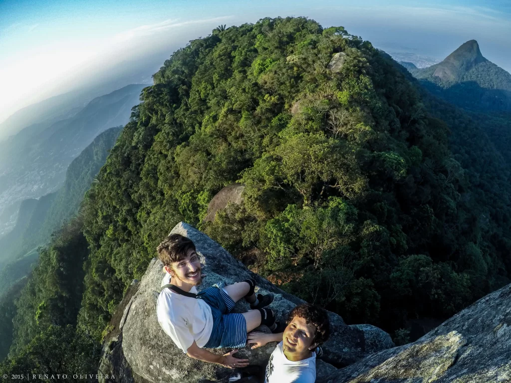 Pedra exposta no Bico do Papagaio - Floresta da Tijuca - Vamos Trilhar