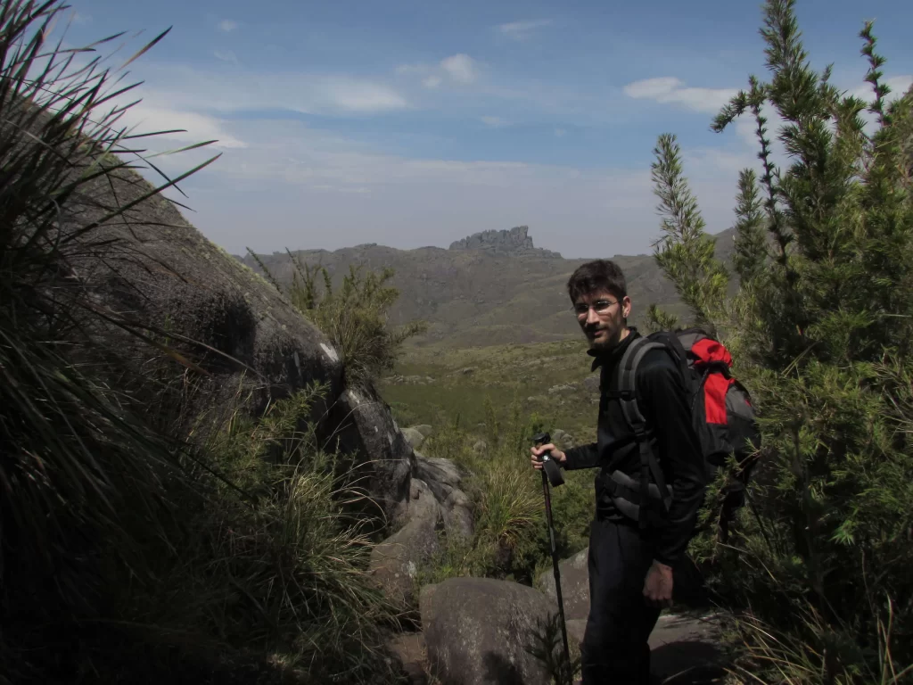 Subindo o Pico das Agulhas Negras - Itatiaia - RJ - Vamos Trilhar