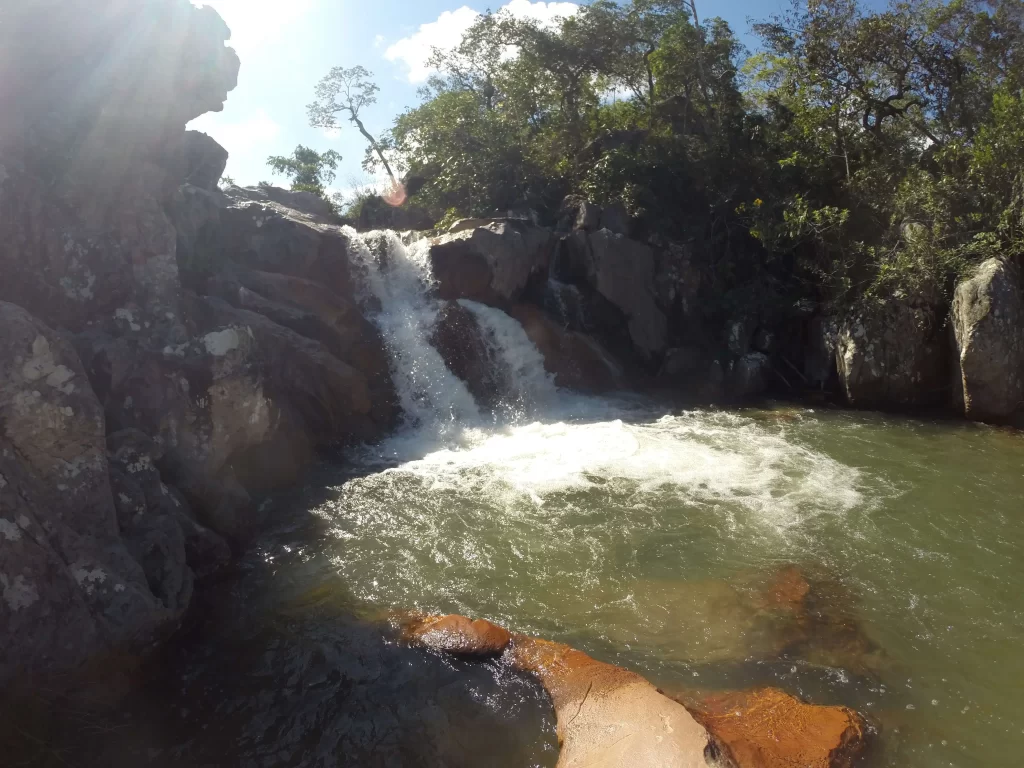 Trilha para a Cachoeira da Capivara - Chapada dos Veadeiros - GO - Vamos Trilhar
