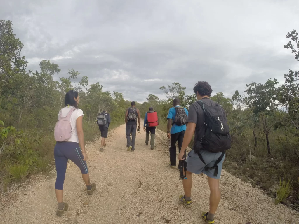 Trilha para os Cânions da Chapada dos Veadeiros - GO - Vamos Trilhar