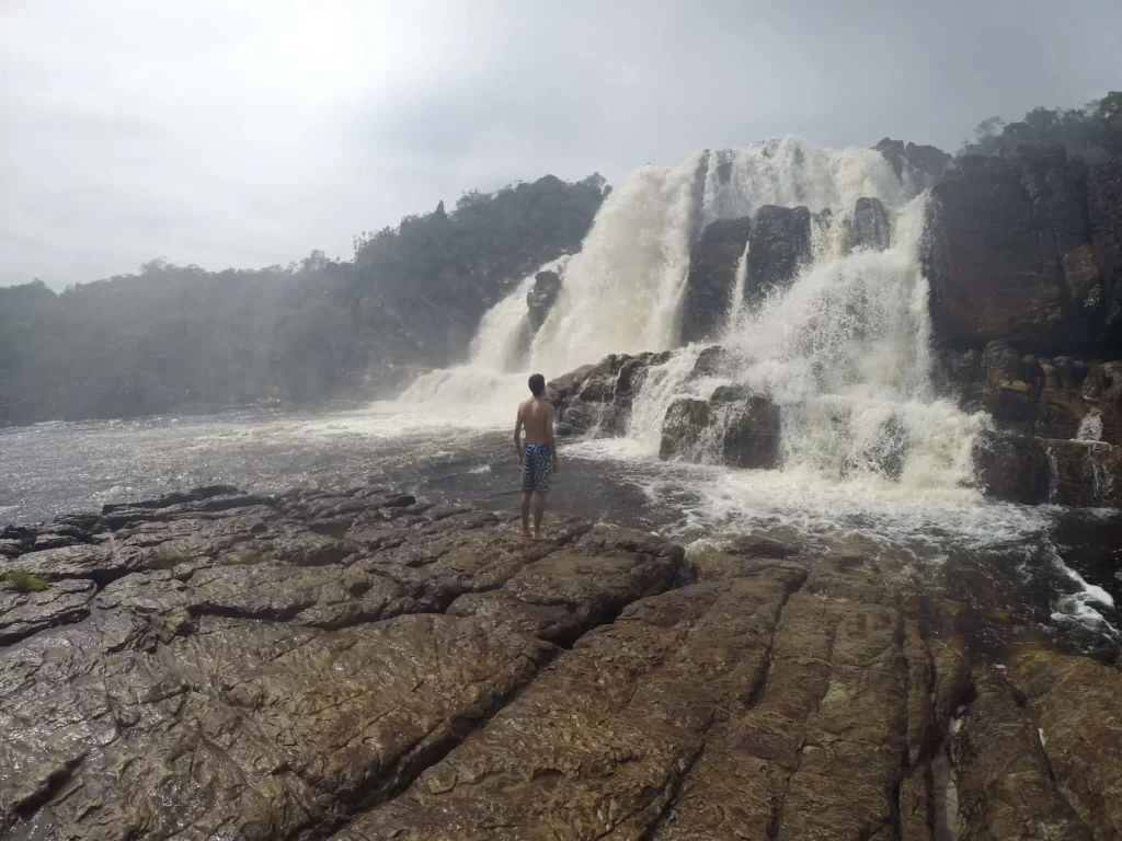 A Cachoeira Cariocas - Chapada dos Veadeiros - GO - Vamos Trilhar