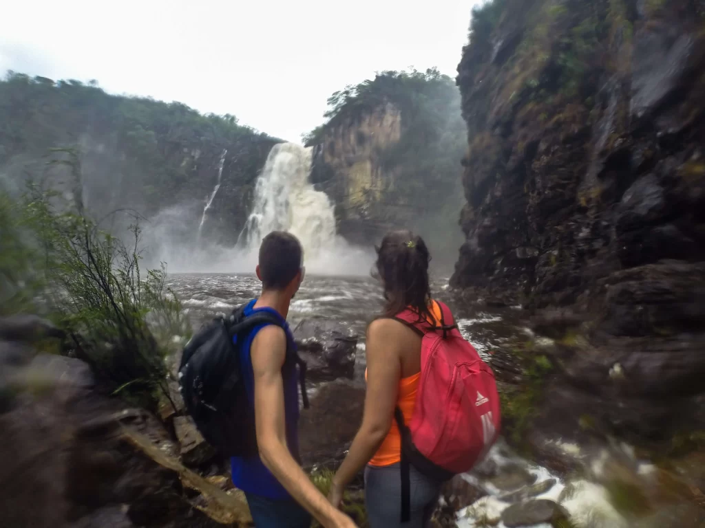 Mirante do Salto do Rio Preto (80 metros) - Chapada dos Veadeiros - GO - Vamos Trilhar