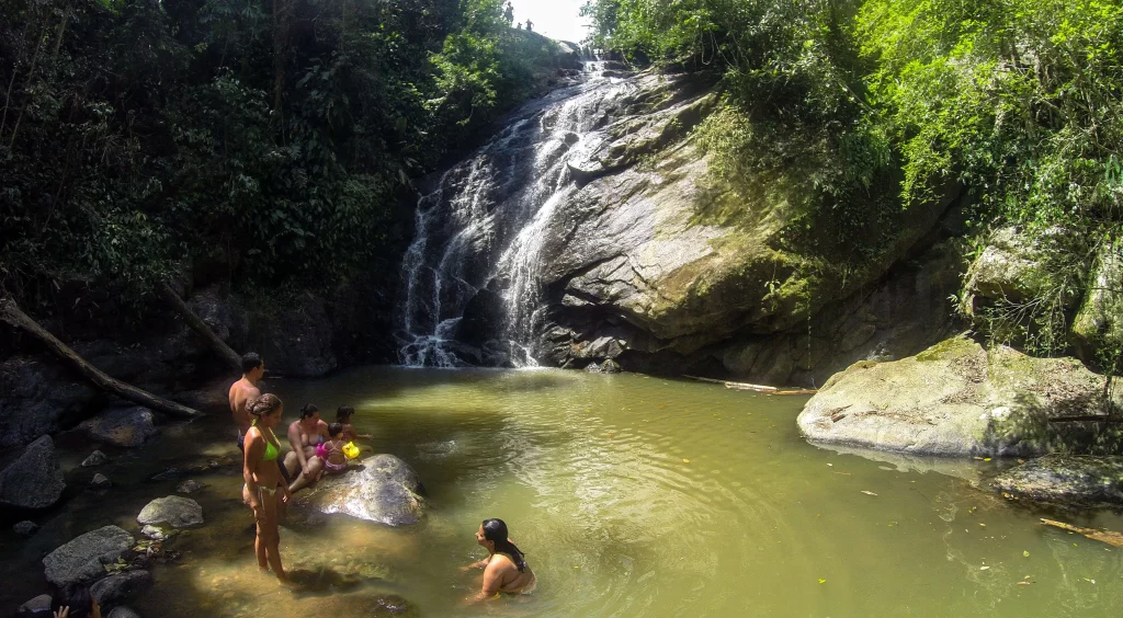 A Cachoeira da Serra do Mendanha - RJ - Vamos Trilhar
