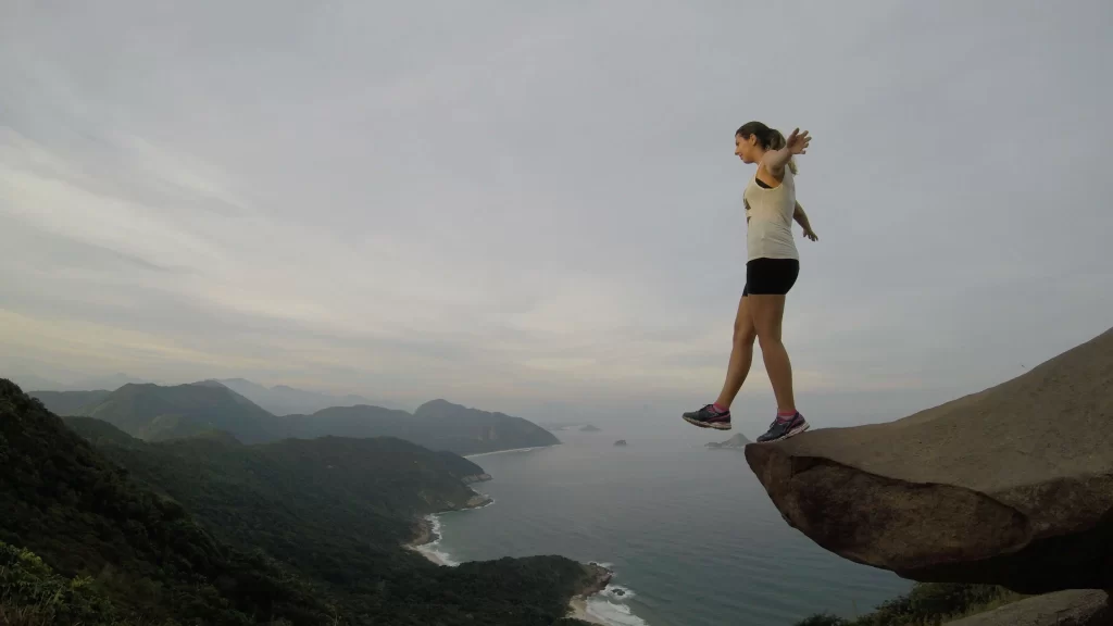 Pedra da Bigorna ou Pedra do Cavalo - sobre a Pedra do Telégrafo - RJ - Vamos Trilhar