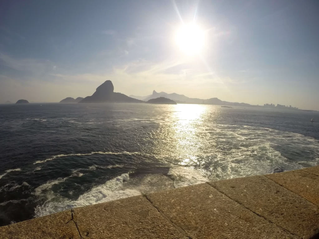 Vista do Pão de Açúcar - Fortaleza de Santa Cruz da Barra - Niterói - RJ - Vamos Trilhar