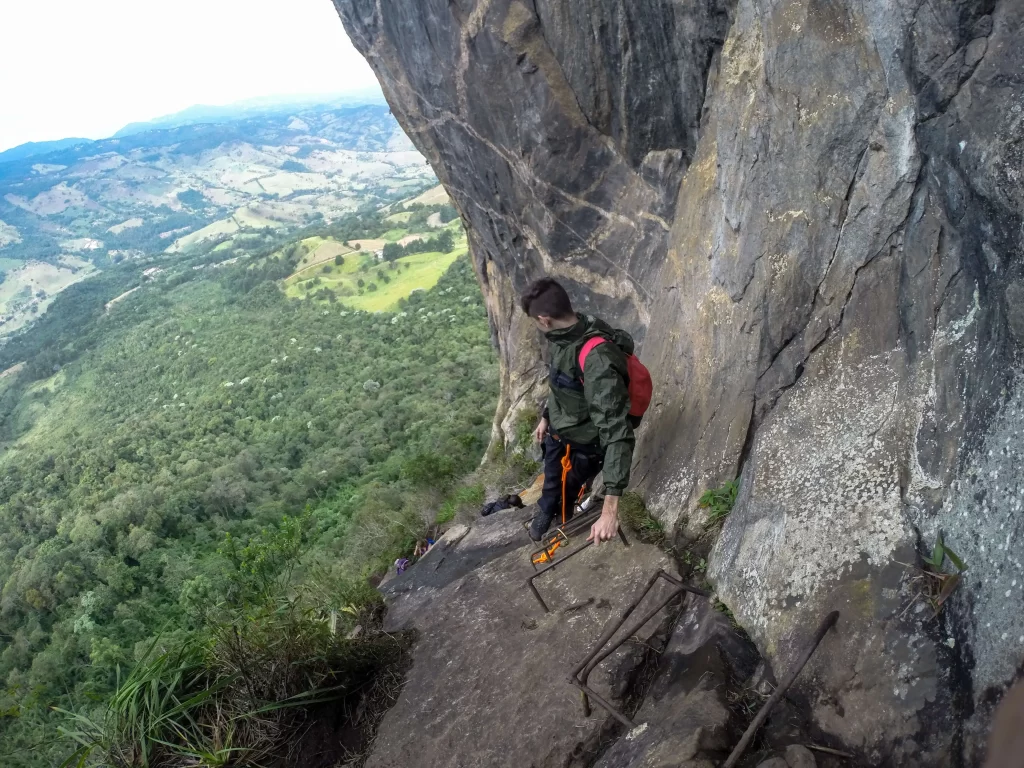 Pedra do Bauzinho - Complexo do Baú - SP - Vamos Trilhar