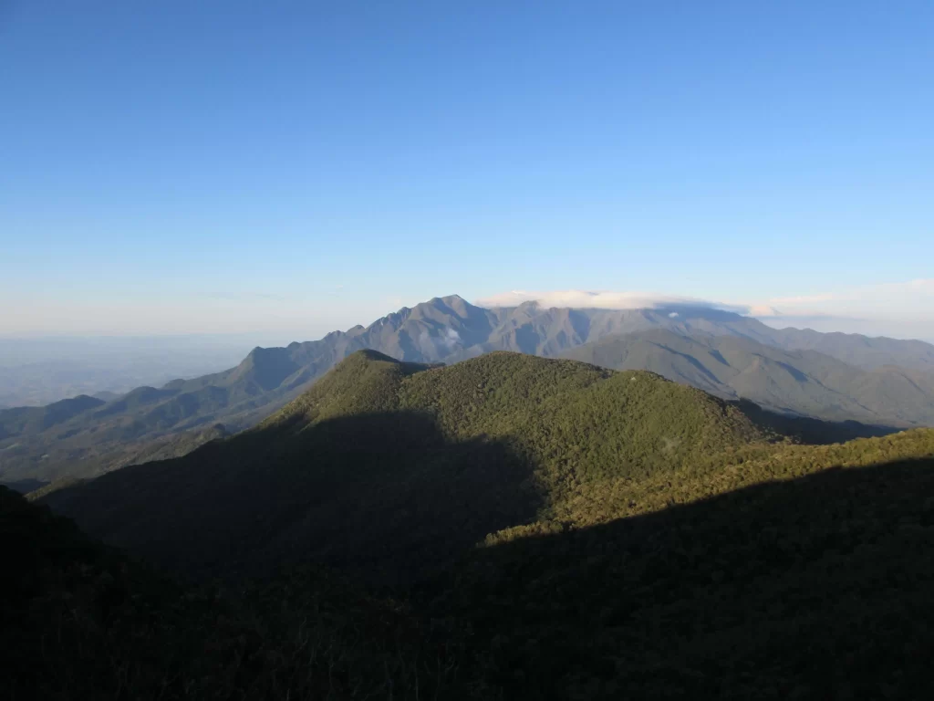 Sobre o Parque Nacional de Itatiaia - Pedra do Altar - Itatiaia - RJ - Vamos Trilhar