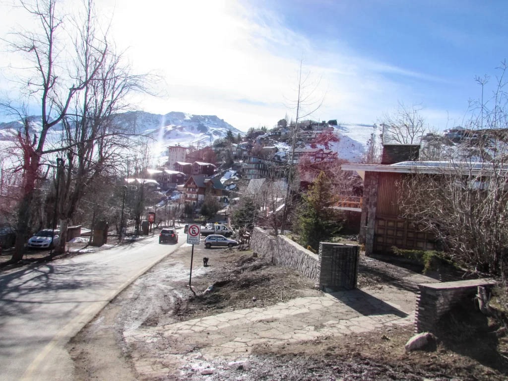 O povoado de Farellones - estação de esqui Farellones - Chile - Vamos Trilhar