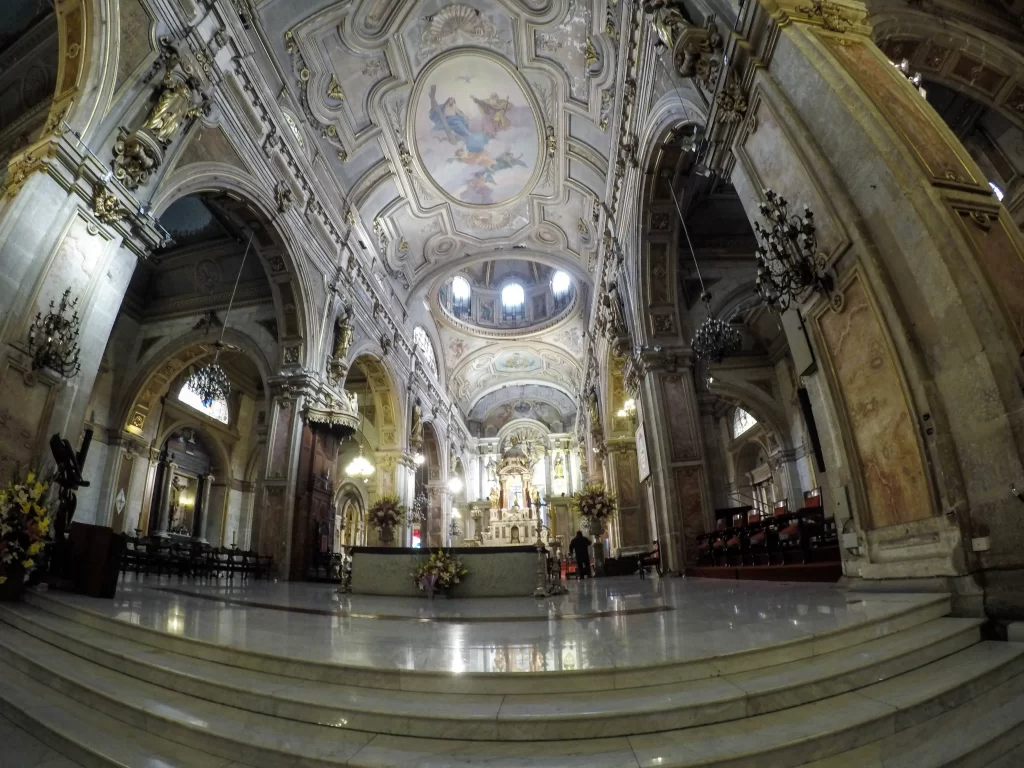 A Catedral Metropolitana - Plaza de Armas - Santiago - Chile - Vamos Trilhar-min