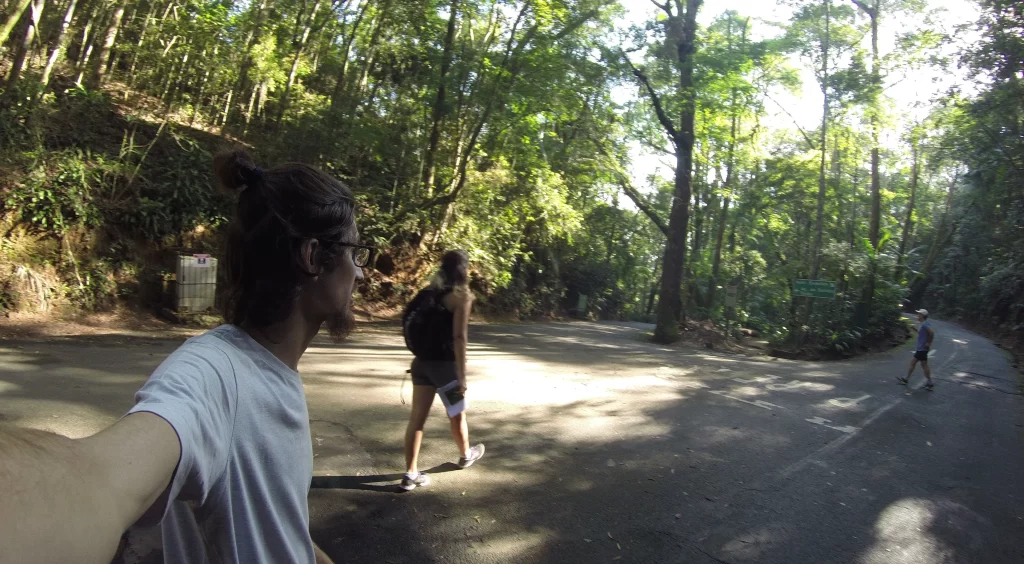 Ponte Pênsil e Cova da Onça - trilha do Mirante da Cascatinha e Alto do Cruzeiro - Floresta da Tijuca - RJ - Vamos Trilhar-min