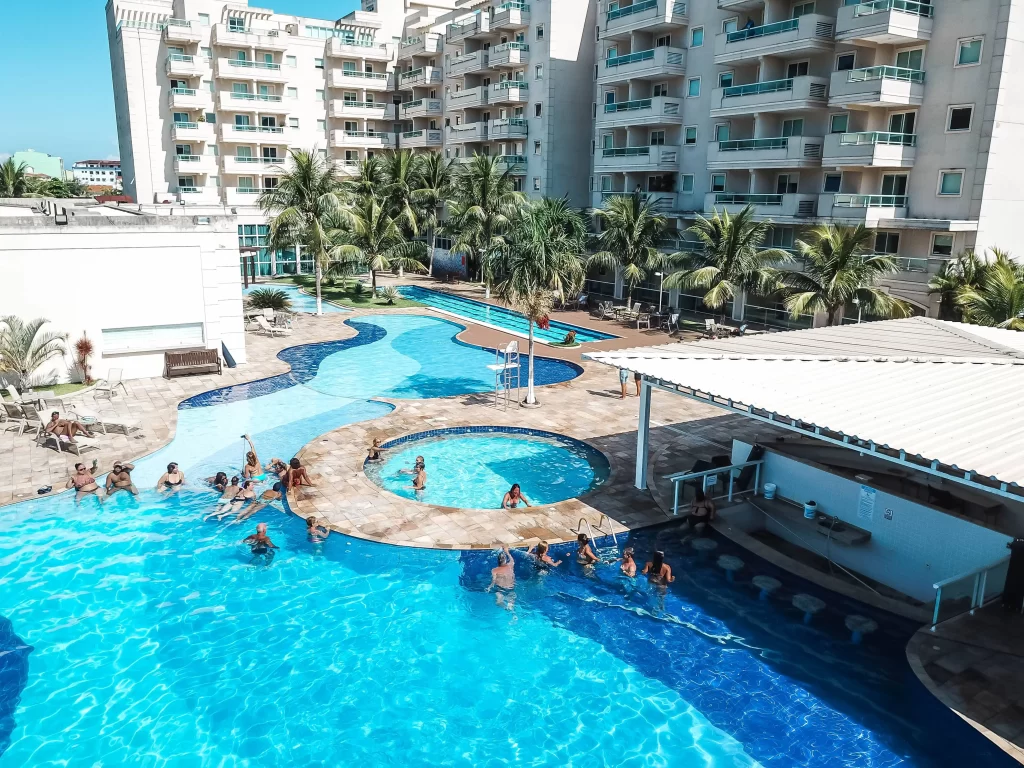 Piscinas do Porto Marina - Rede Mont Blanc em Itacuruçá - RJ - Vamos Trilhar-min