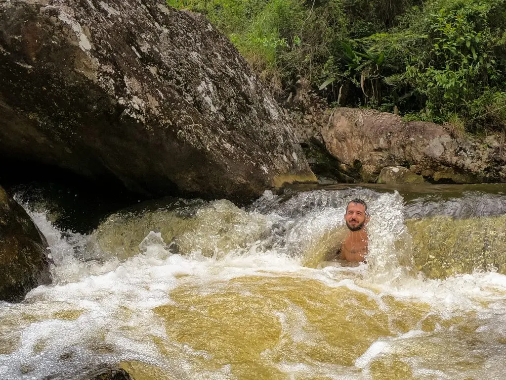 A Cachoeira do Meirelles - Santa Rita de Jacutinga - MG - Vamos Trilhar
