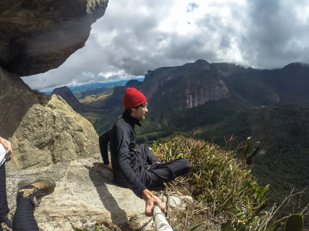 Vista do alto do Morro Caixa de Fósforo - Três Picos - RJ - Vamos Trilhar-min