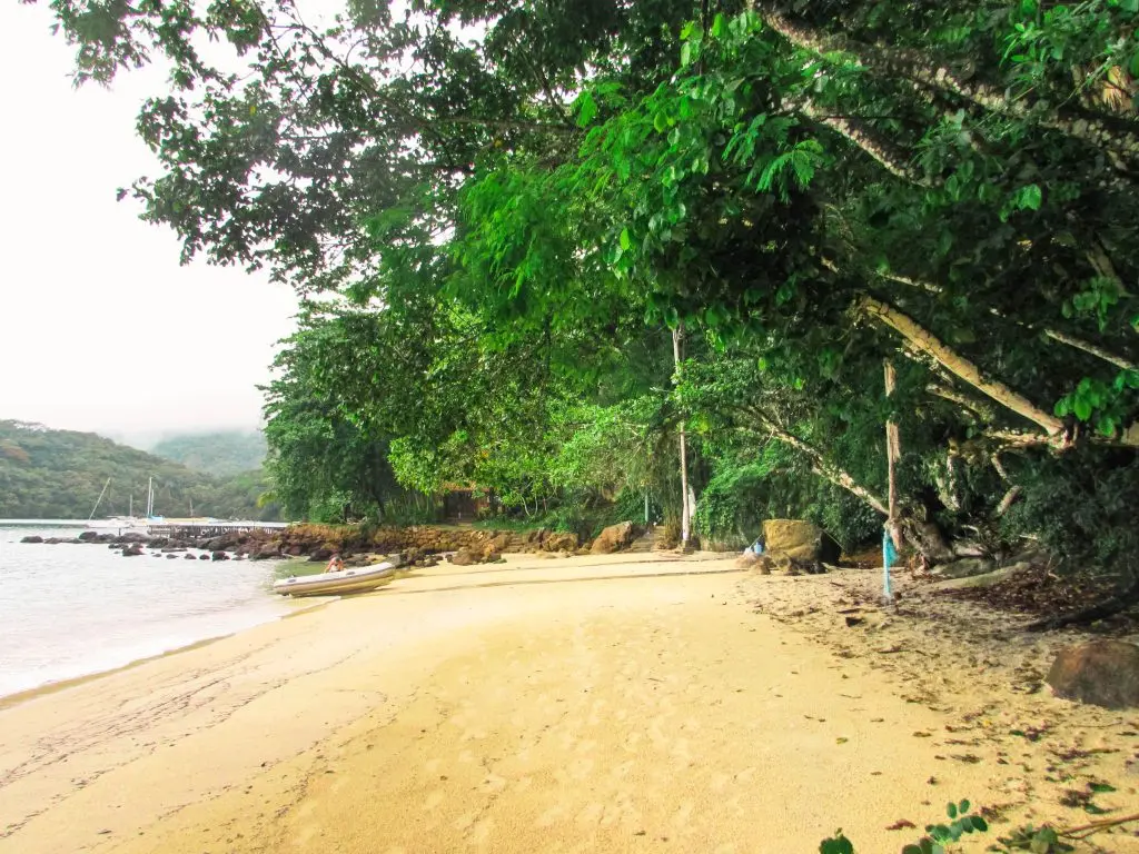 A Praia da Bica - Circuito de Praias do Abraãozinho - Ilha Grande - RJ - Vamos Trilhar-min