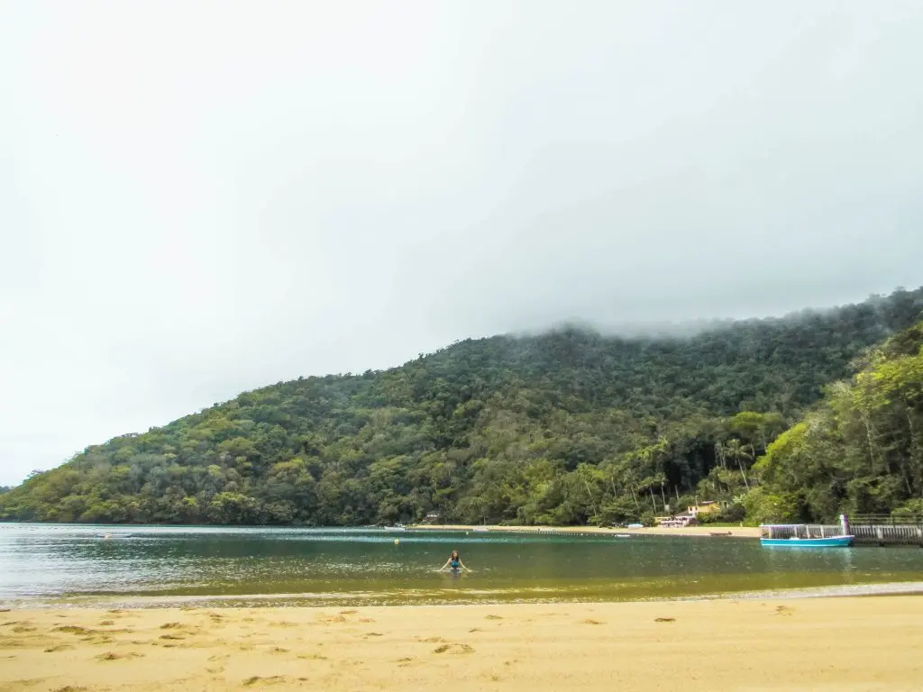 Vista da Praia do Sobrado - Circuito de Praias do Abraãozinho - Ilha Grande - RJ - Vamos Trilhar-min