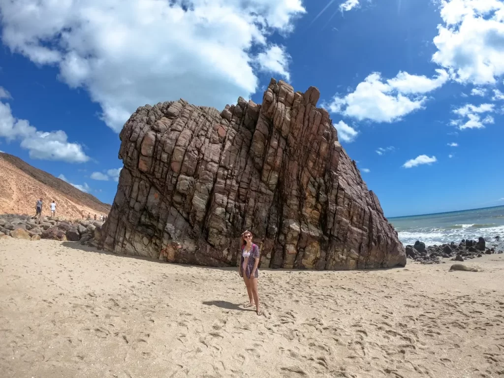 Formações rochosas no caminho da Pedra Furada - Jericoacoara - CE - Vamos Trilhar