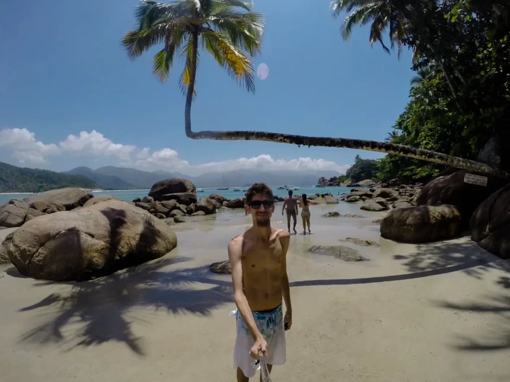 Praia de Aventureiro - Ilha Grande - RJ - Vamos Trilhar