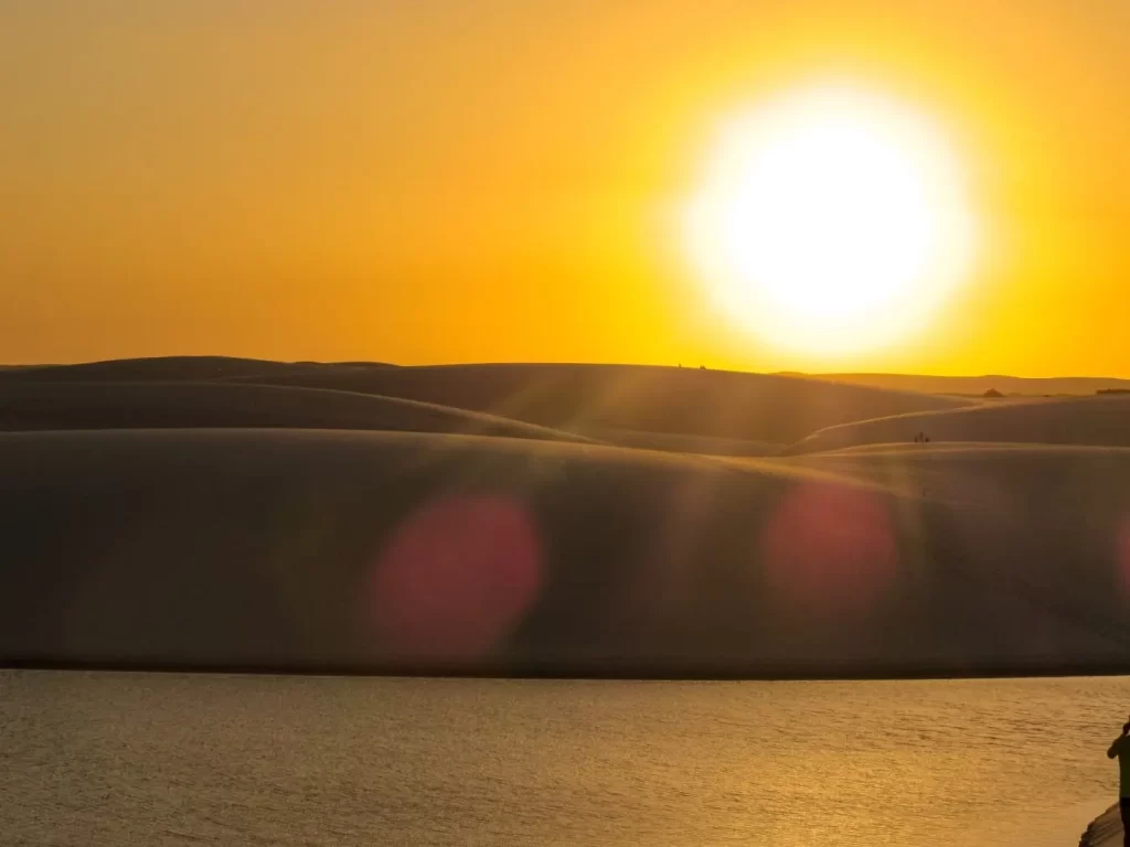 Sol se pondo na Lagoa Azul - Lençóis Maranhenses - Vamos Trilhar