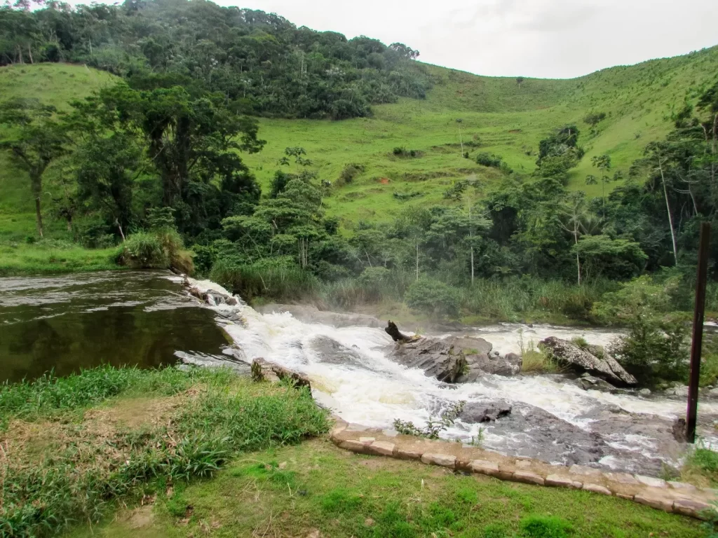 Cachoeira do Santana - Lídice (Rio Claro - RJ) - Vamos Trilhar