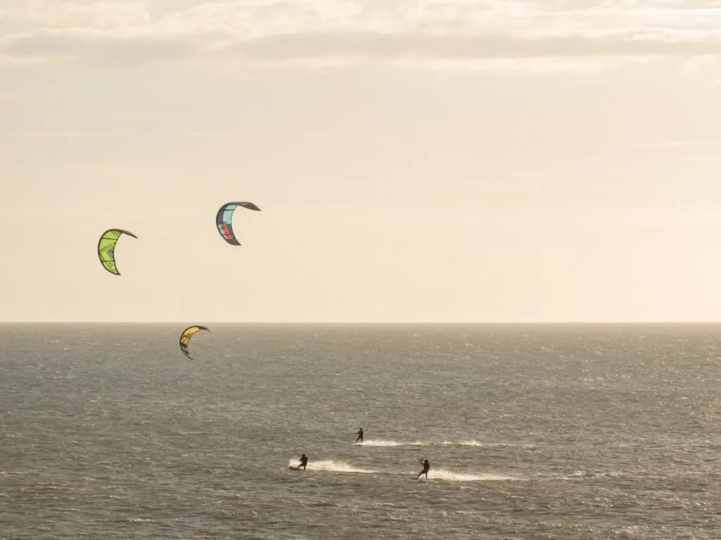 Kitesurfe - Duna do Pôr do Sol - Jericoacoara - CE - Vamos Trilhar