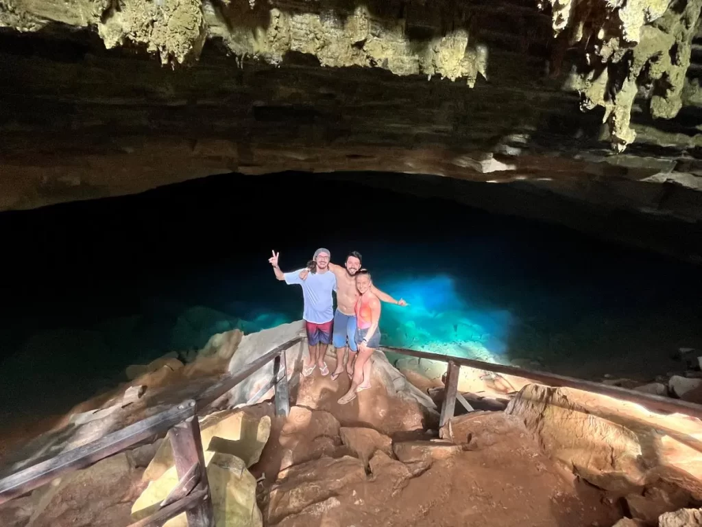 Gruta Azul - Fazenda da Pratinha - Chapada Diamantina - BA - Vamos Trilhar