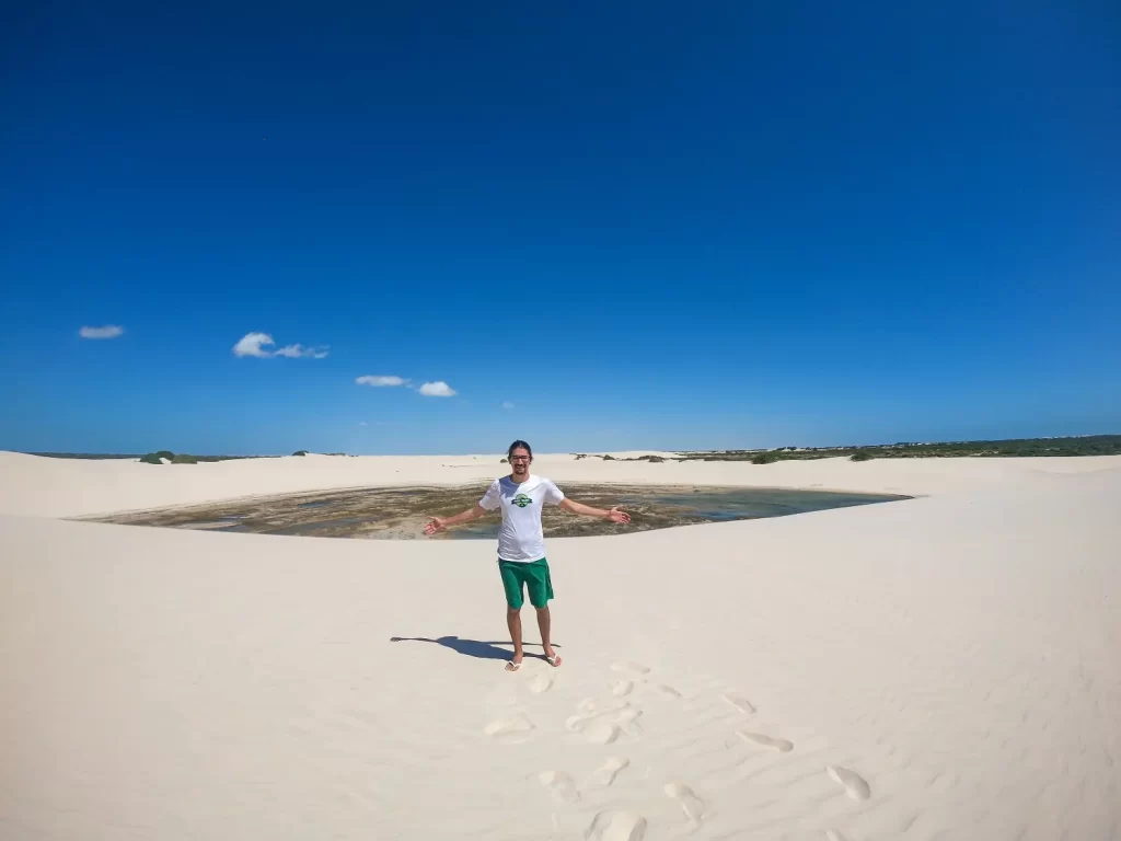 Parada nas dunas no passeio de Atins nos Lençóis Maranhenses - MA - Vamos Trilhar