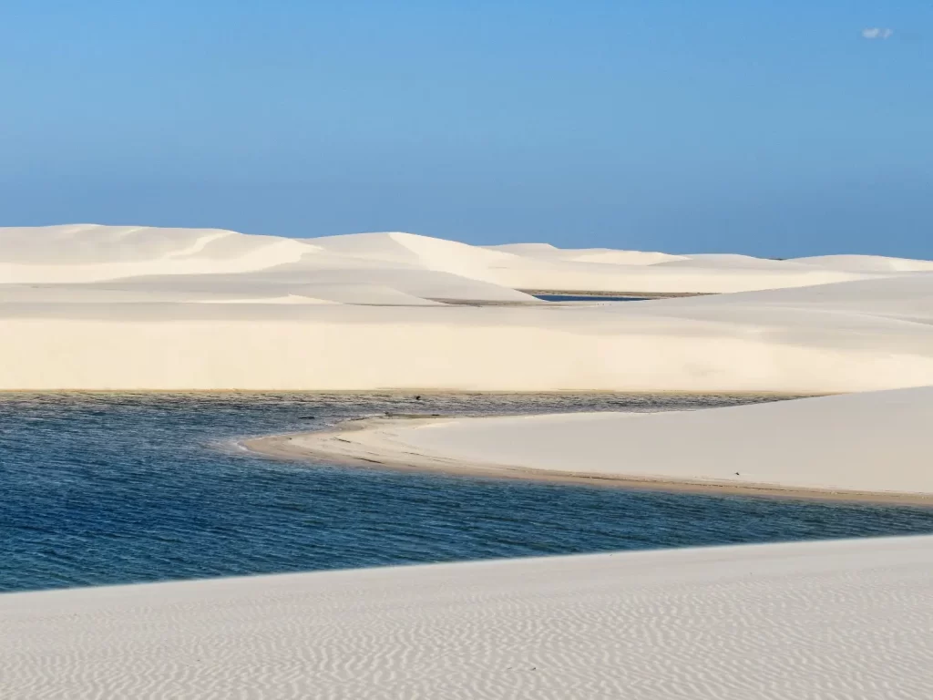 Sobre os Lençóis Maranhenses - passeio das Lagoas da Gaivota e Andorinhas - Santo Amaro - MA