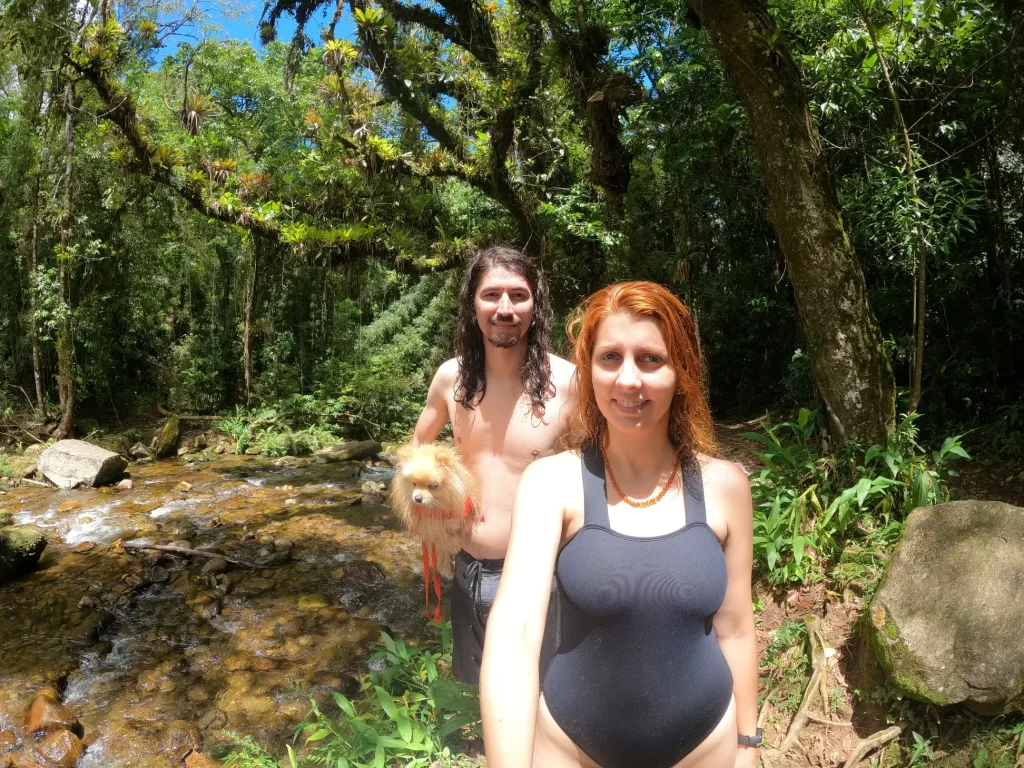 Família na Cachoeira de Santa Clara - Visconde de Mauá - RJ - Vamos Trilhar