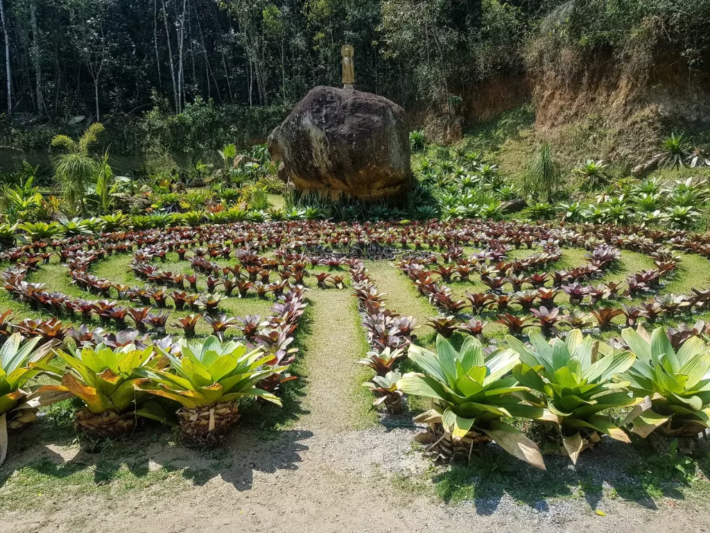 Labirinto - santuário Vale do Amor em Petrópolis - RJ - Vamos Trilhar