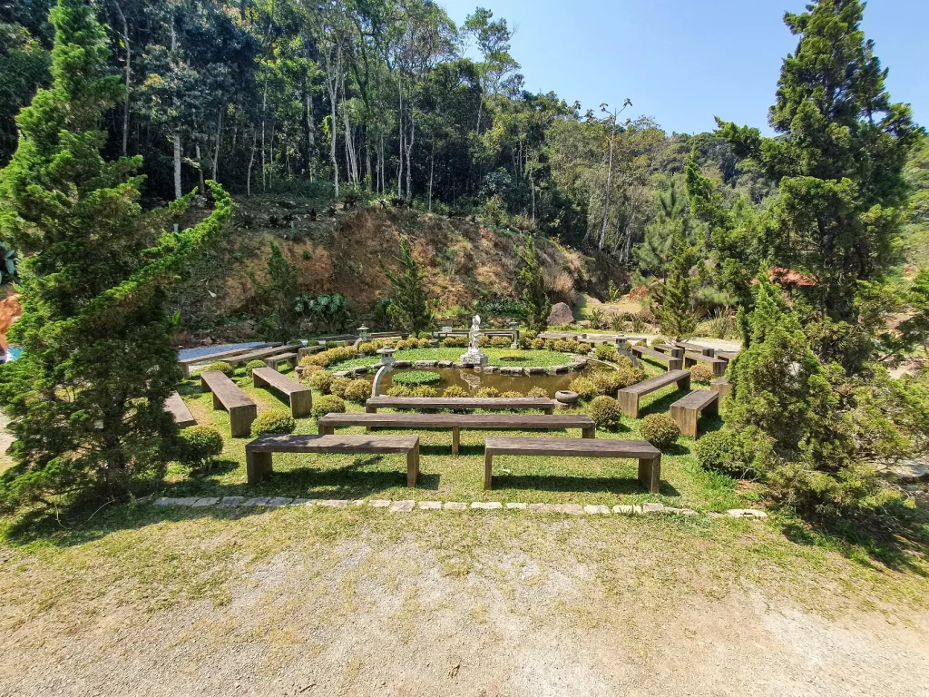 Lago Yin Yang - santuário Vale do Amor em Petrópolis - RJ - Vamos Trilhar