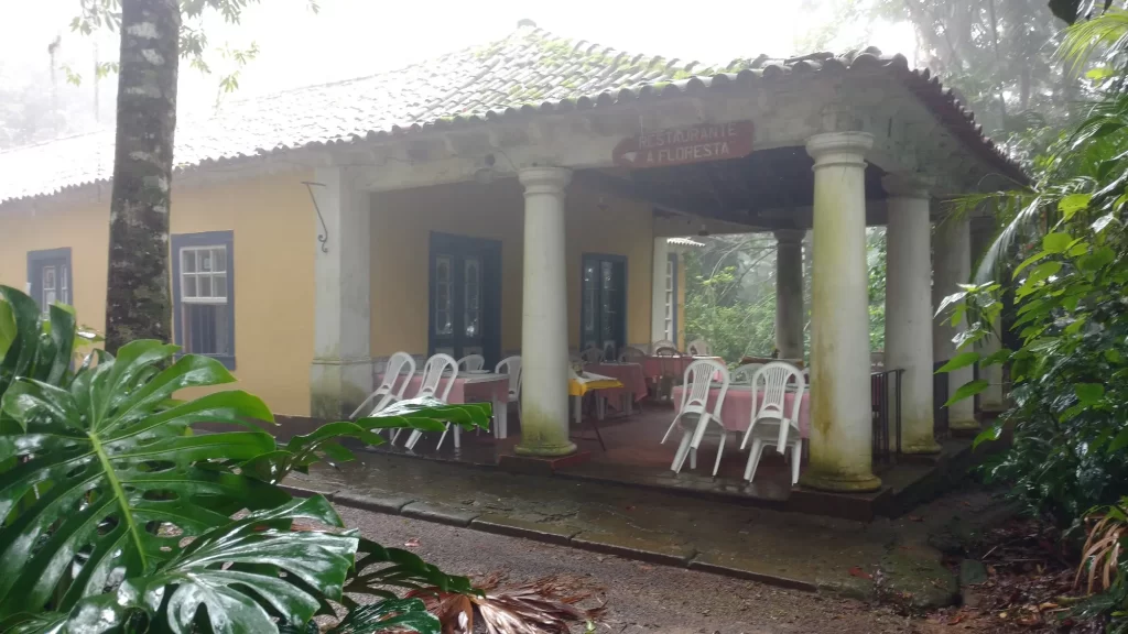 Restaurante A Floresta - Parque Nacional da Tijuca - RJ - Vamos Trilhar