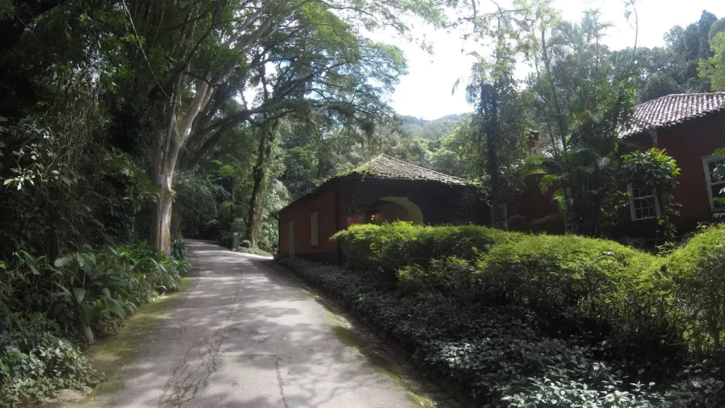 Restaurante Os Esquilos - Parque Nacional da Tijuca - RJ - Vamos Trilhar