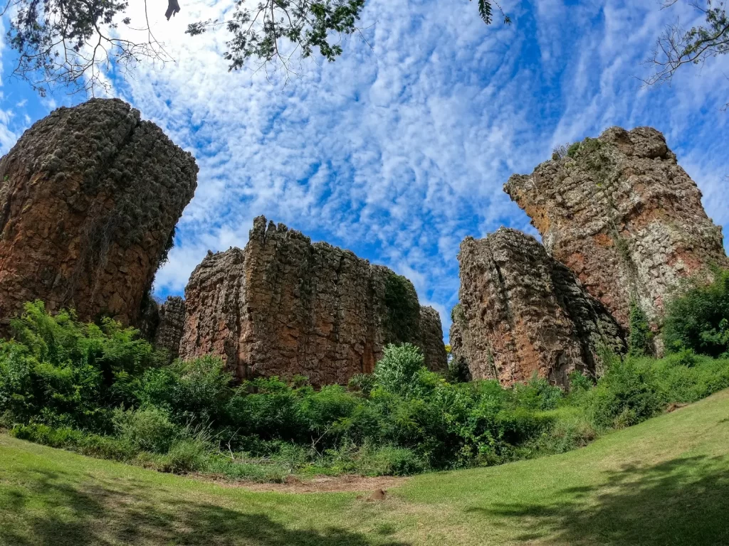 Passeio dos Arenitos - Parque Estadual de Vila Velha - PR - Vamos Trilhar