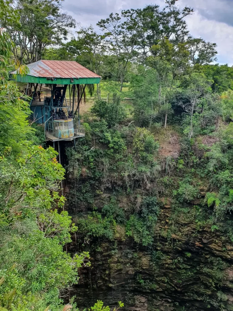 Vista do elevador da Furna - Parque Estadual de Vila Velha - PR - Vamos Trilhar