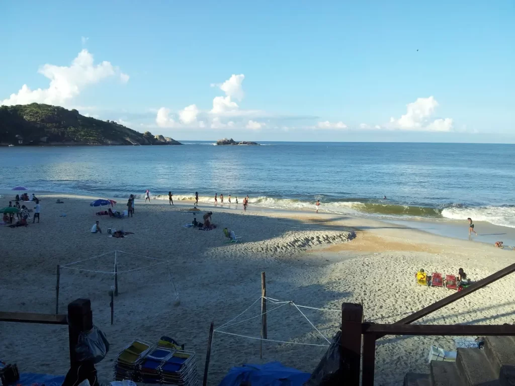 Praia de Barra de Guaratiba - RJ - Vamos Trilhar