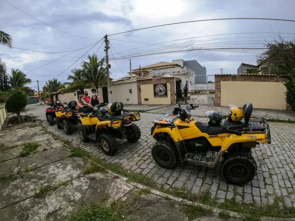 Começando o Passeio de Quadriciclo pelo Parque das Dunas - Cabo Frio - RJ - Vamos Trilhar