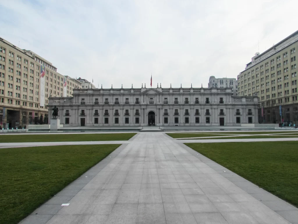 Conheça tudo sobre o Palacio de la Moneda - Santiago - Chile | Vamos ...