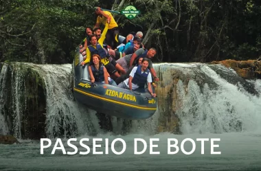 Bonito: Passeio de bote pelo Rio Formoso | Keda D’Água (ft. Agência Aventureiros)