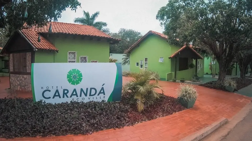 vamos-trilhar - saída do Hotel Carandá para passeio em Bonito MS