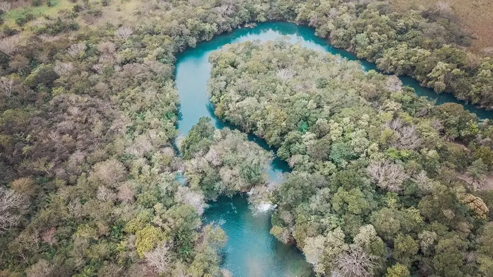 vamos-trilhar - Rio Formoso com água cristalina em Bonito MS