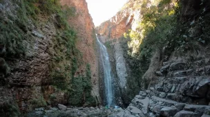 Conheça tudo sobre a Cachoeira do Segredo - Chapada dos Veadeiros - GO - Vamos Trilhar