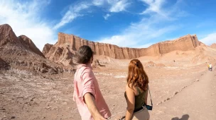 Observando o Anfiteatro - Valle de la Luna - Atacama - Chile - Vamos Trilhar-min