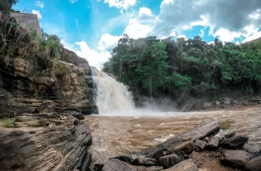 Conheça tudo sobre a Cachoeira do Coronel Cardoso (da Usina) – Valença – RJ