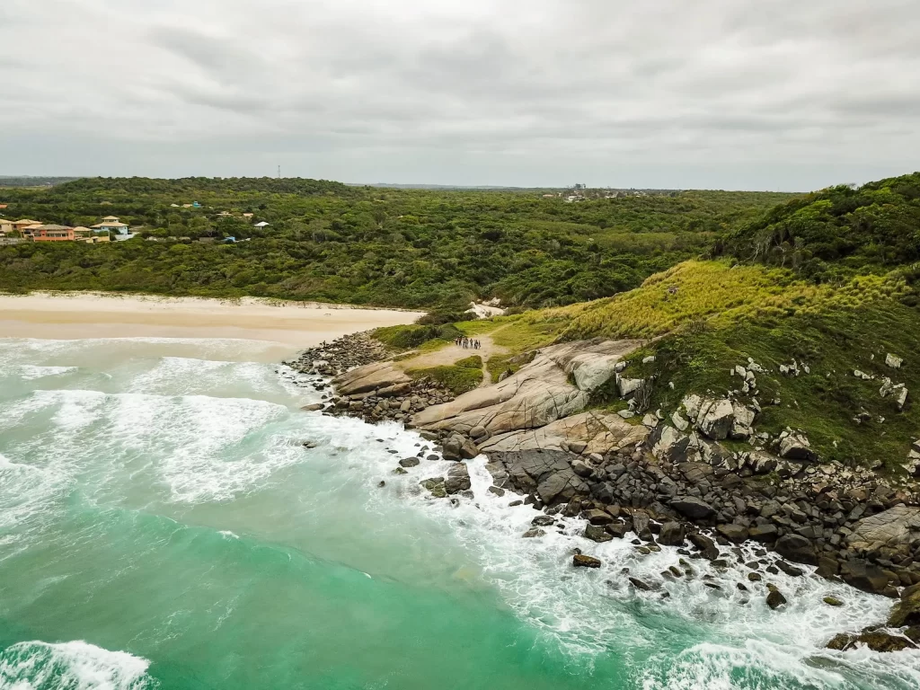 A Praia do Kalunga - Quilombo Baia Formosa - Búzios - RJ - Vamos Trilhar-min