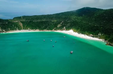 Conheça tudo sobre as Prainhas do Pontal do Atalaia – Arraial do Cabo – RJ